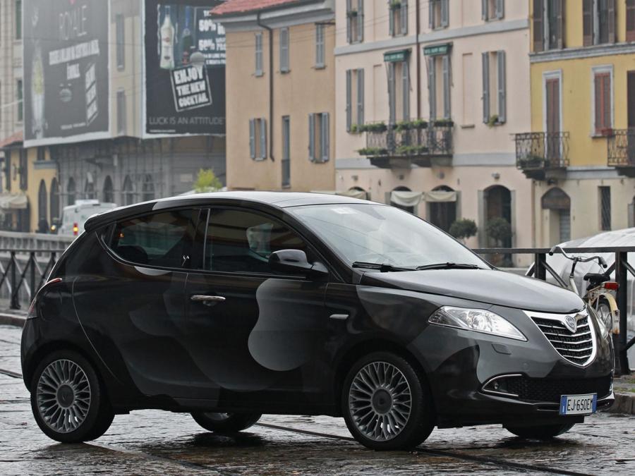  Lancia Ypsilon P-E 13 2012 года  (фото 2 из 7)